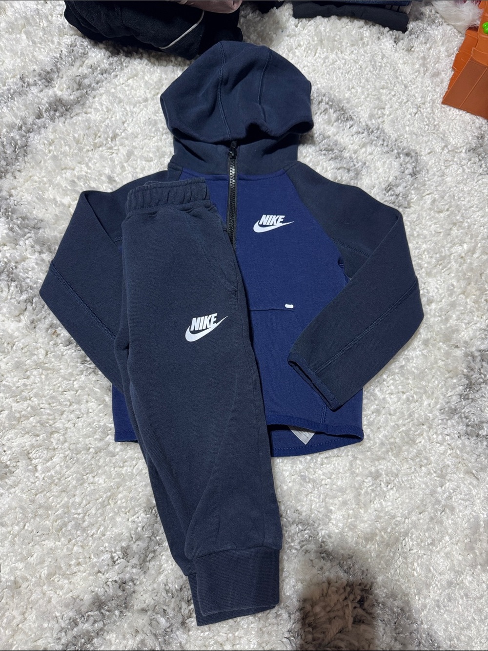 Nike Tech Kids Navy & Dark Blue Hoodie tech Jogger Set